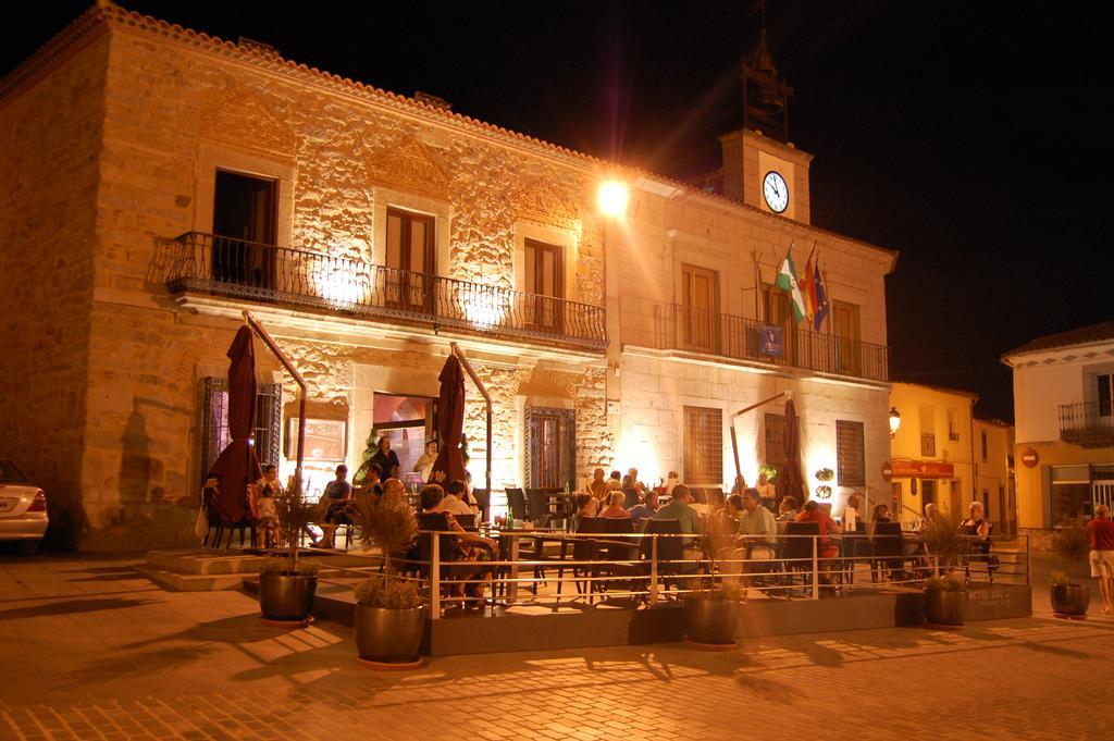 Hotel Los Usias Dos Torres Kültér fotó